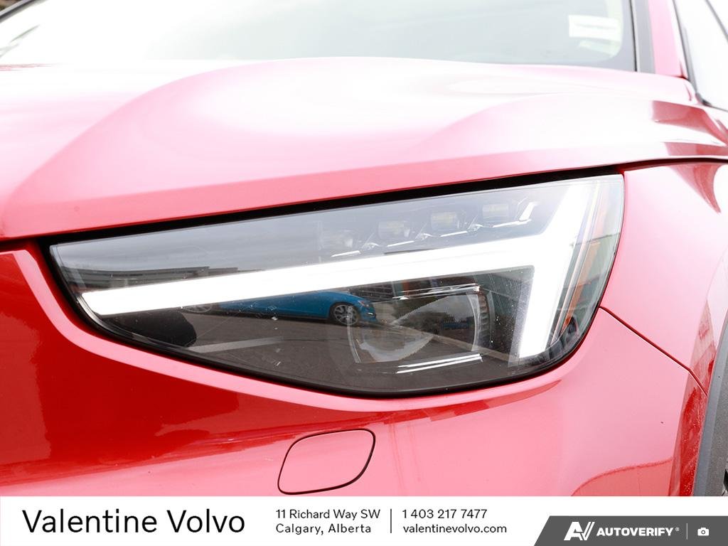 2024 Volvo XC40 Ultimate Dark Theme-10