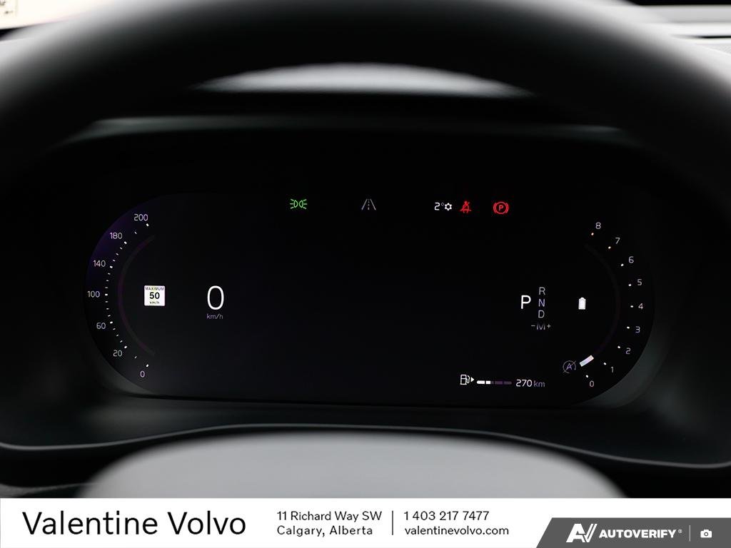 2024 Volvo XC40 Ultimate Dark Theme-14