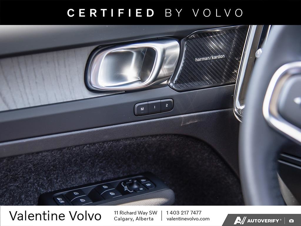2024 Volvo XC40 Ultimate Dark Theme-15