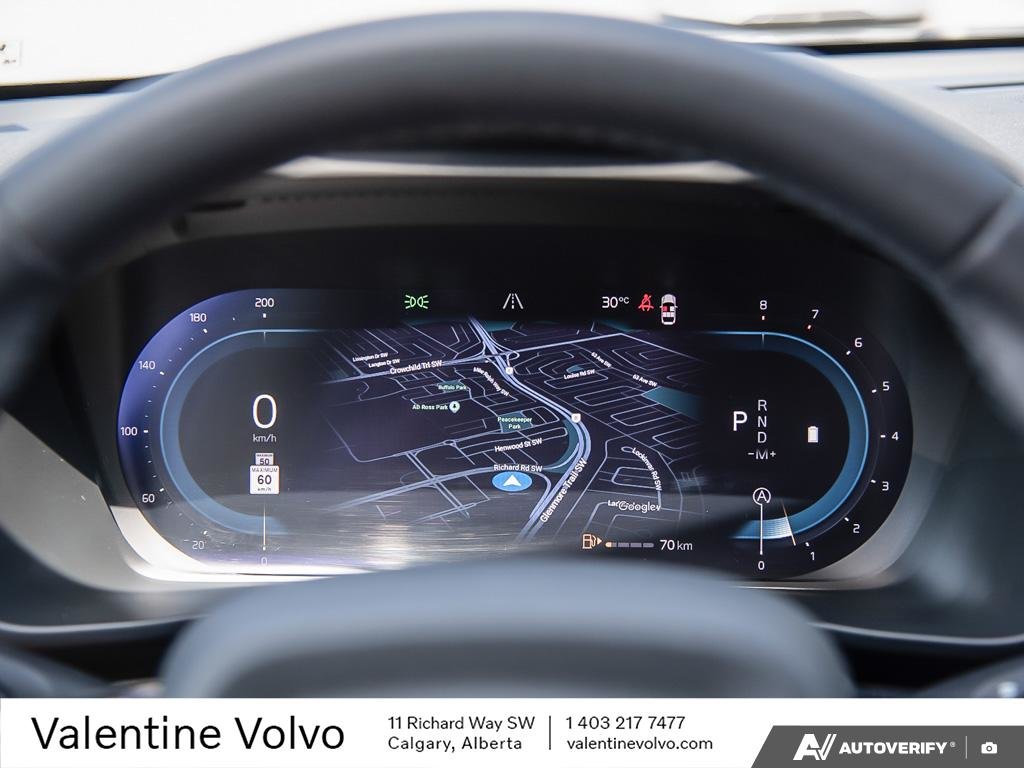 2024 Volvo XC40 Ultimate Dark Theme-13