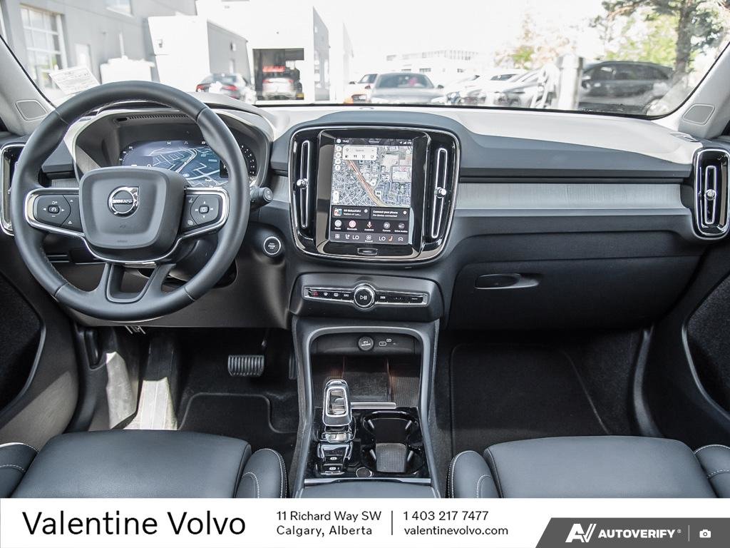 2024 Volvo XC40 Plus Bright Theme-23