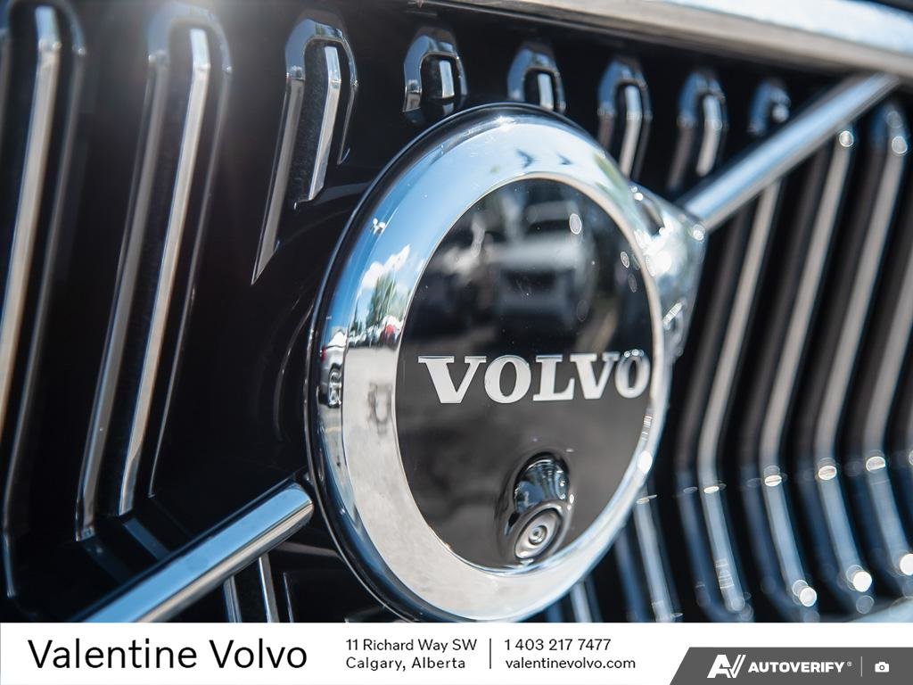 2024 Volvo XC40 Plus Bright Theme-7