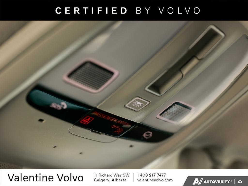 2024 Volvo XC40 Plus Dark Theme-21
