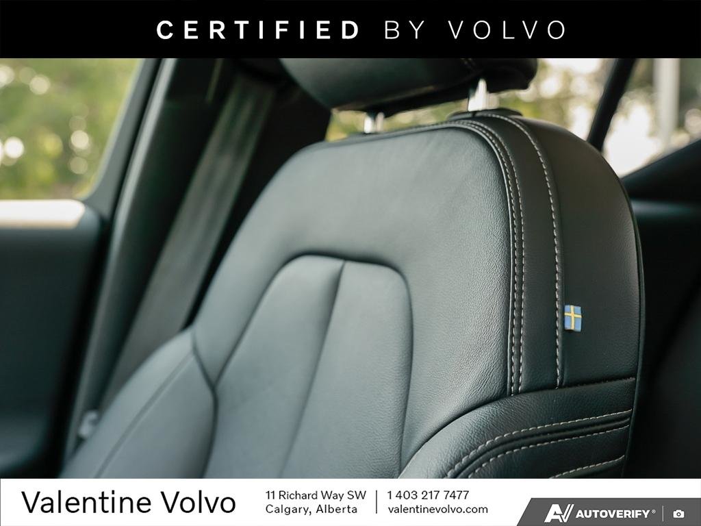 2024 Volvo XC40 Plus Dark Theme-22