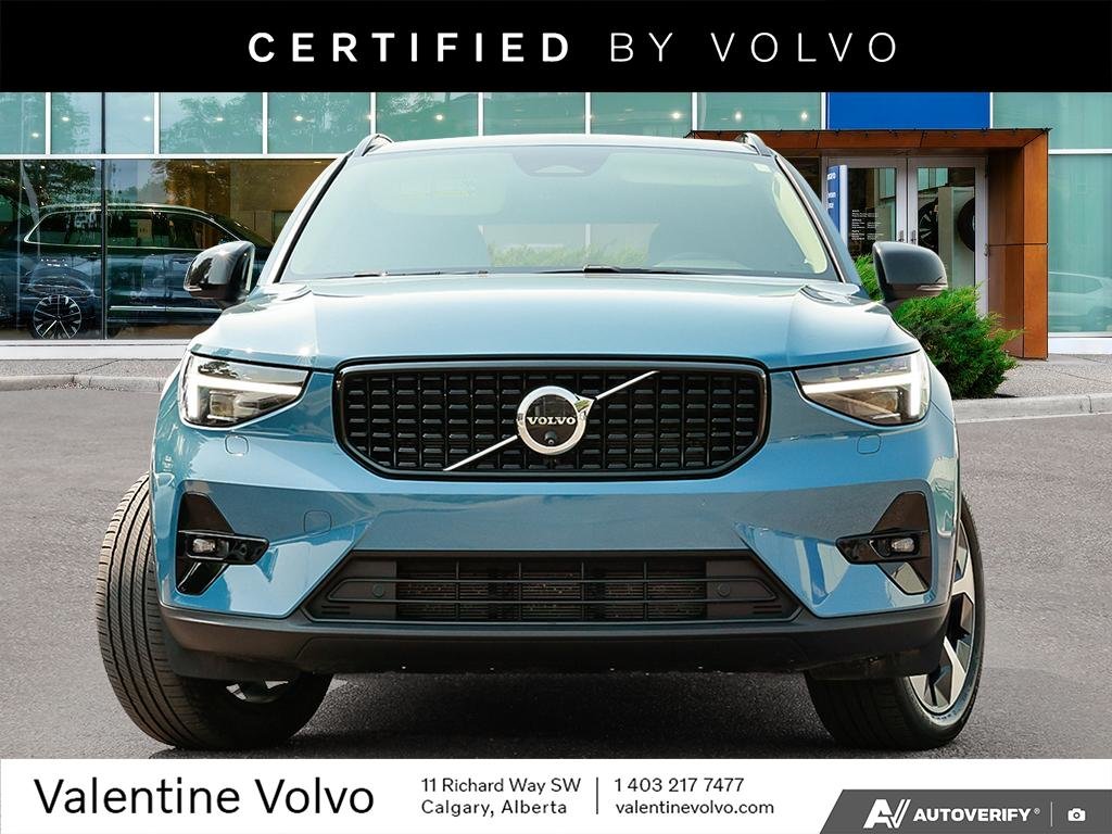 2024 Volvo XC40 Plus Dark Theme-1