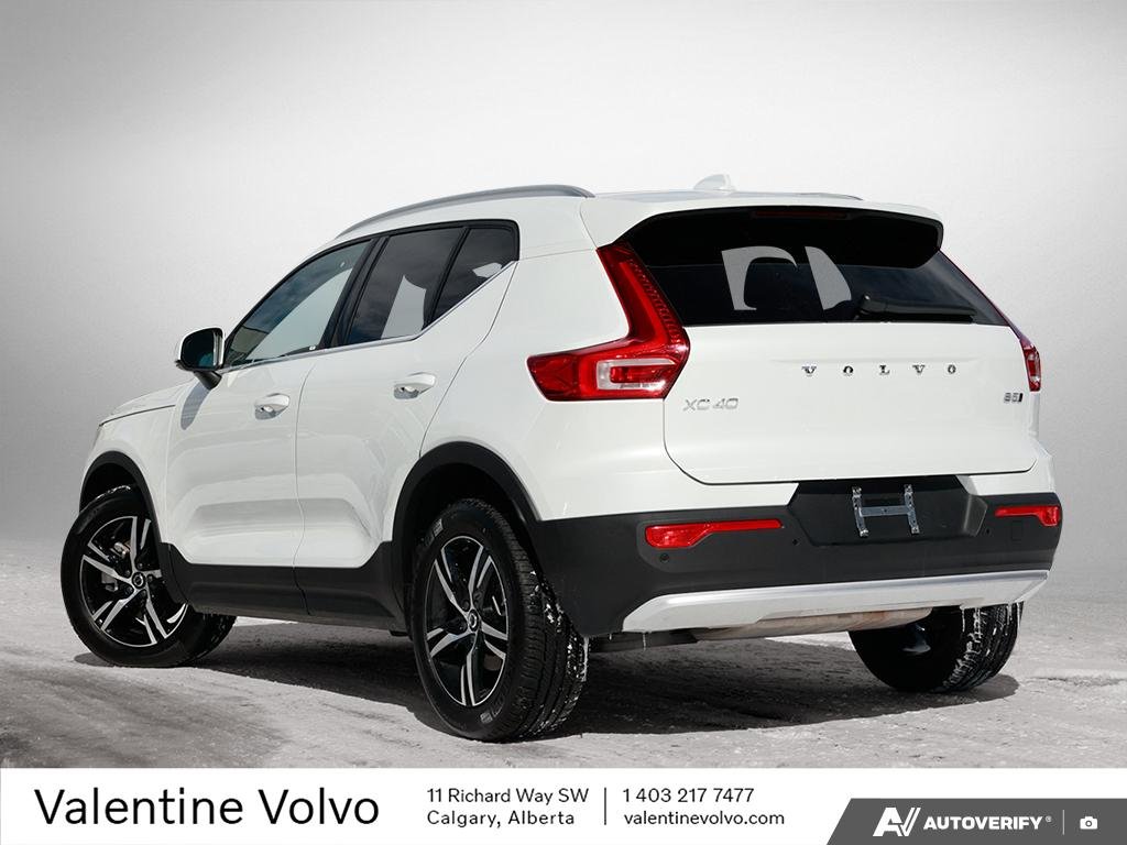 2025 Volvo XC40 Core Bright Theme-3
