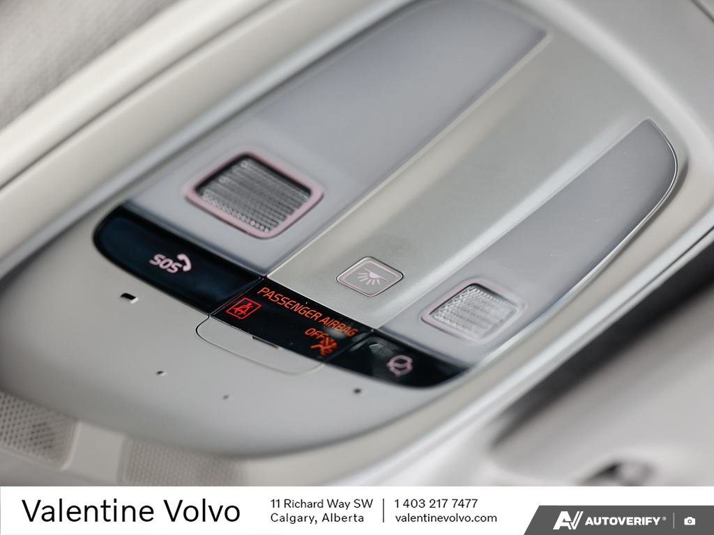 2025 Volvo XC40 Core Bright Theme-21