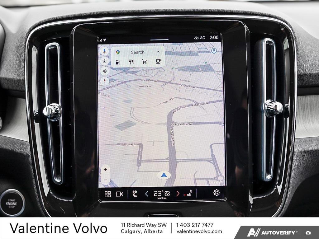 2025 Volvo XC40 Plus Dark Theme-20