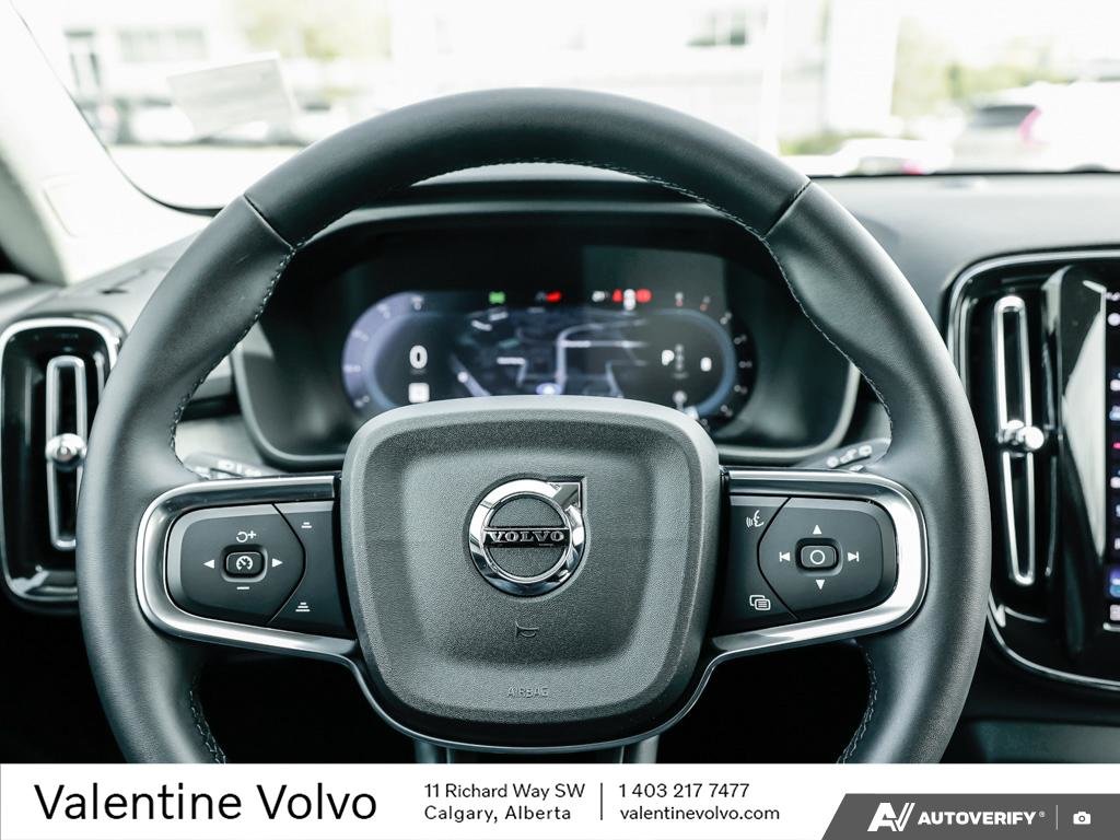 2025 Volvo XC40 Core Bright Theme-13