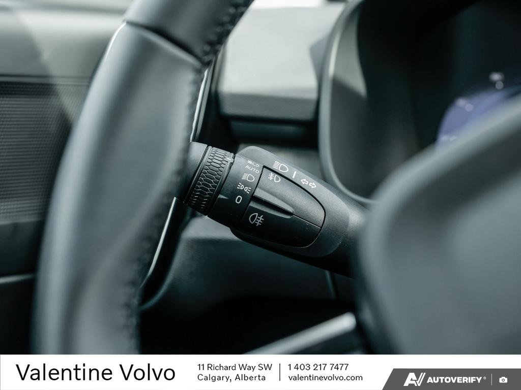 2025 Volvo XC40 Core Bright Theme-15