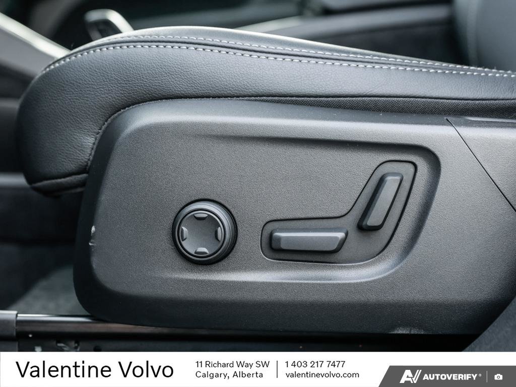 2025 Volvo XC40 Core Bright Theme-24