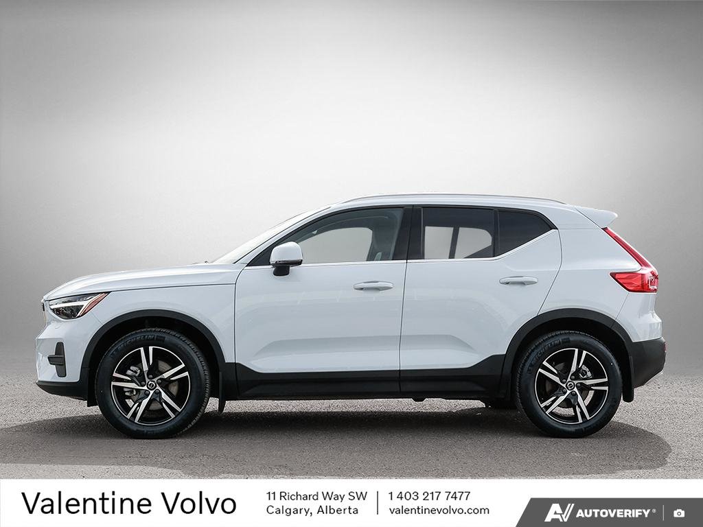 2025 Volvo XC40 Core Bright Theme-2