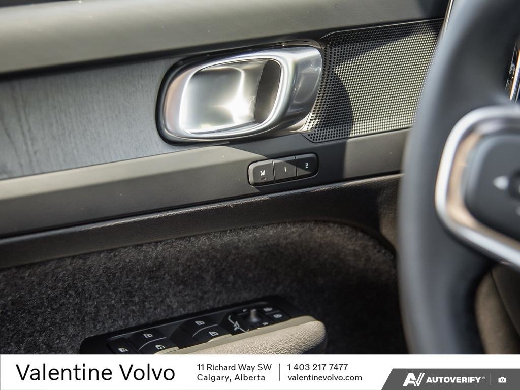 2025 Volvo XC40 Core Bright Theme-16
