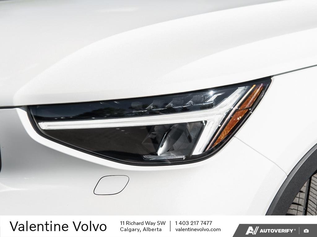 2025 Volvo XC40 Core Bright Theme-9
