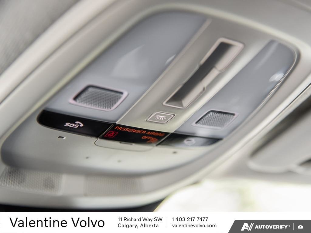 2025 Volvo XC40 Core Bright Theme-20