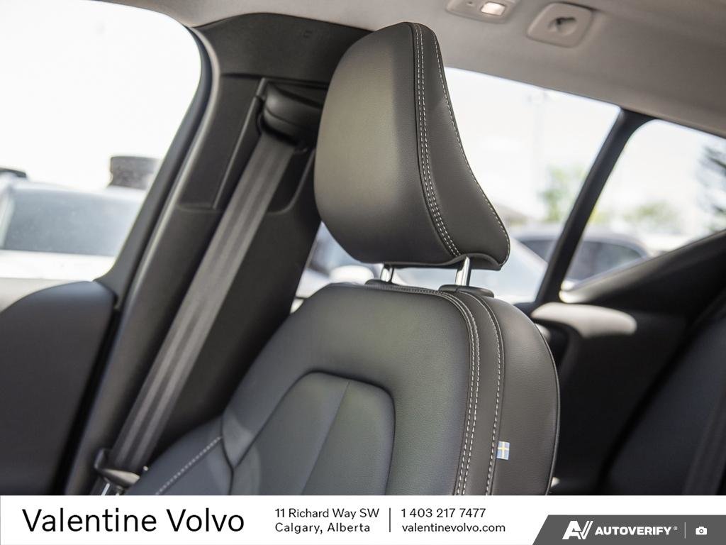 2025 Volvo XC40 Core Bright Theme-21