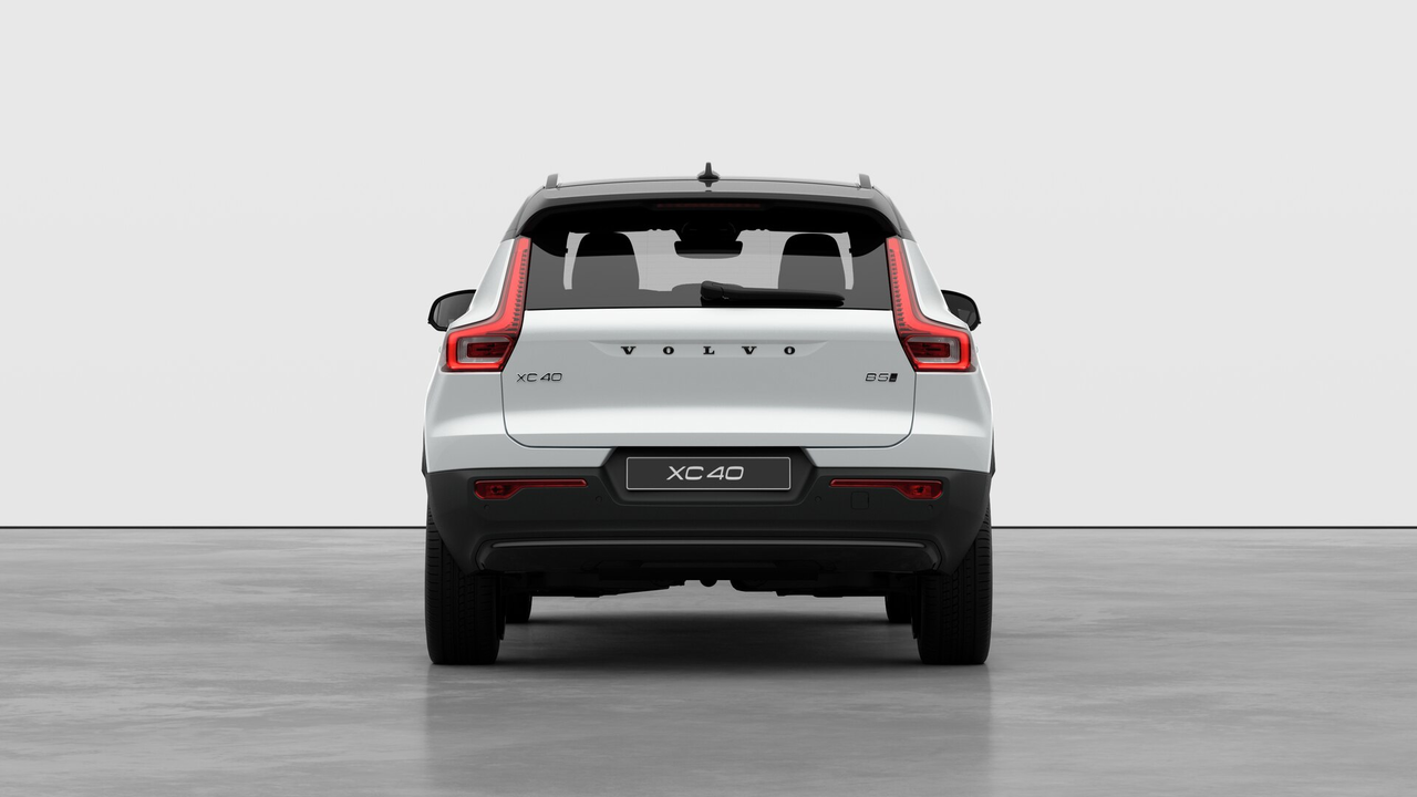 2026 Volvo XC40 Ultra Black Edition-5