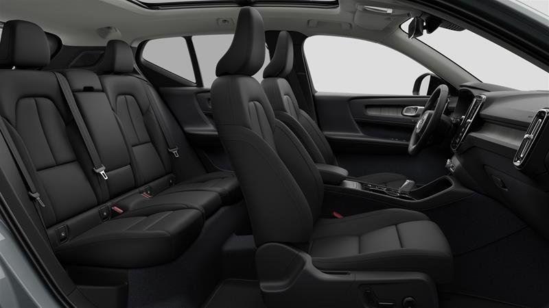 2026 Volvo XC40 Plus Dark Theme-4