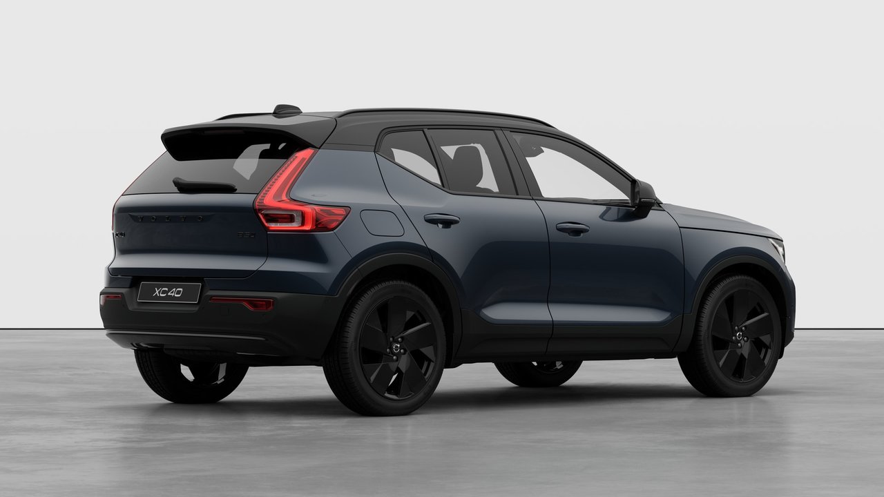 2026 Volvo XC40 Ultra Black Edition-3