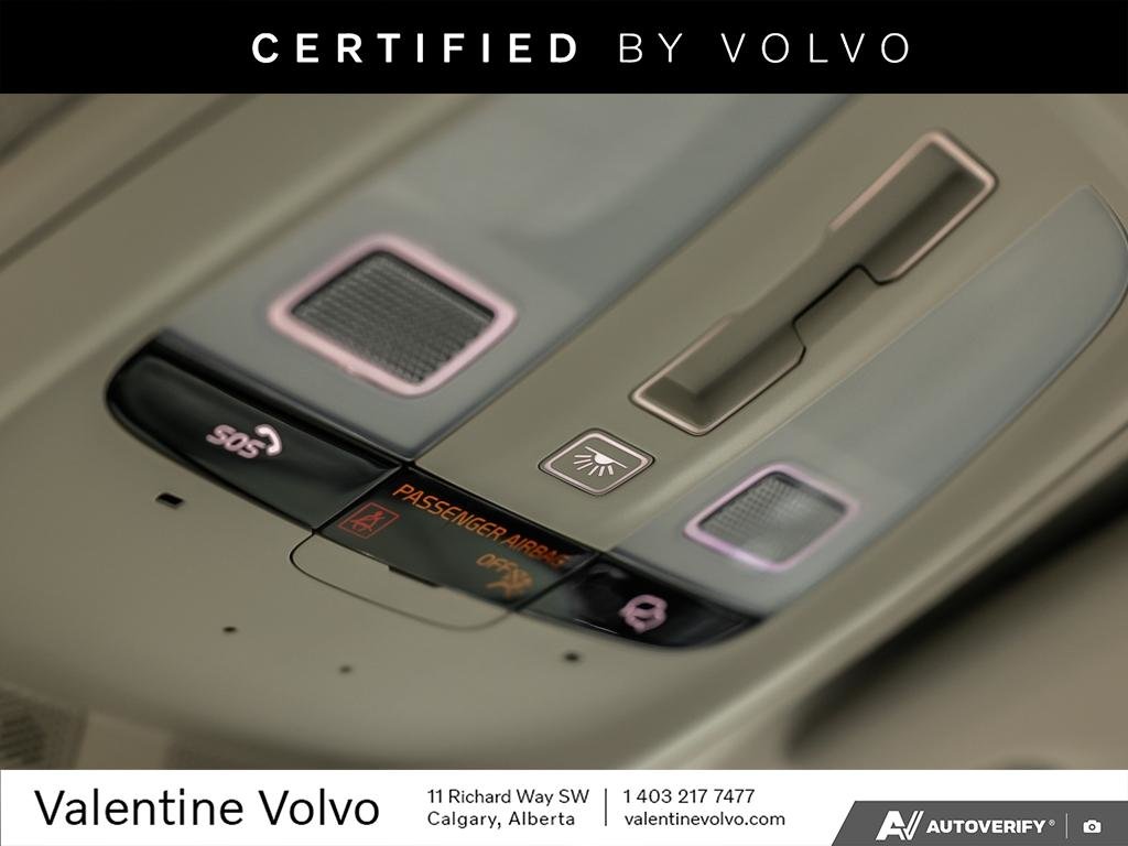 2026 Volvo XC40 Plus Dark Theme-21