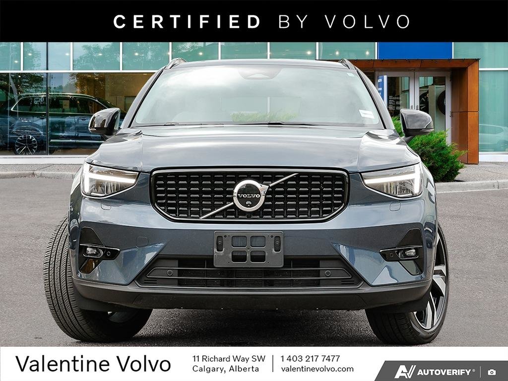 2026 Volvo XC40 Plus Dark Theme-1