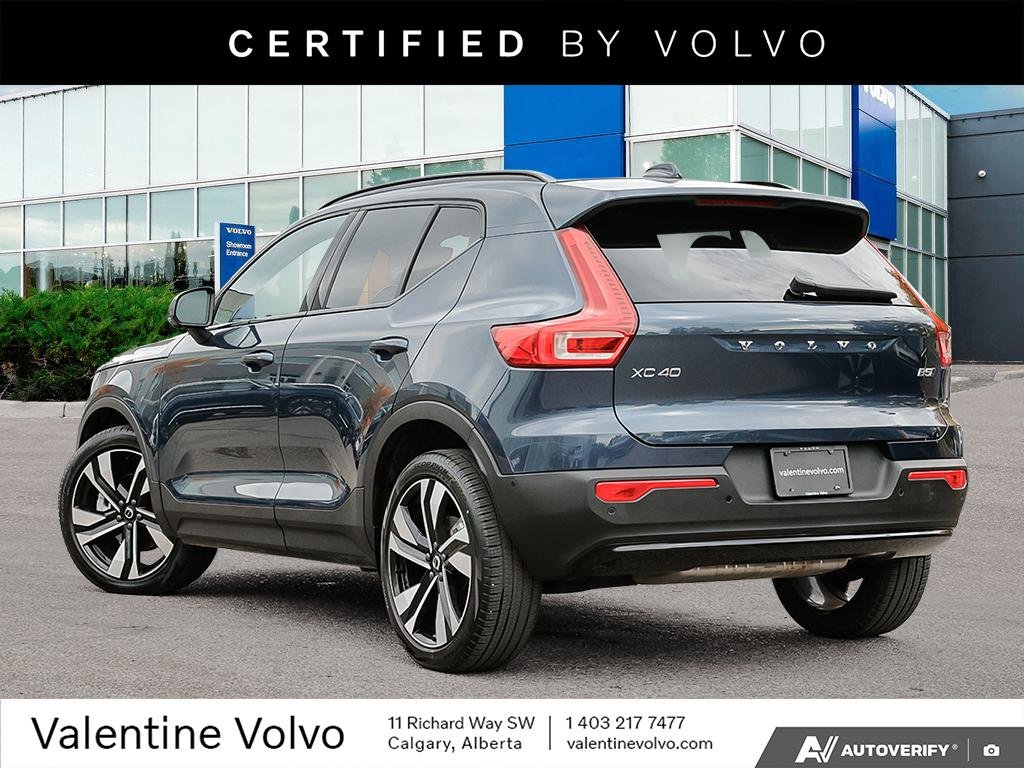 2026 Volvo XC40 Plus Dark Theme-3