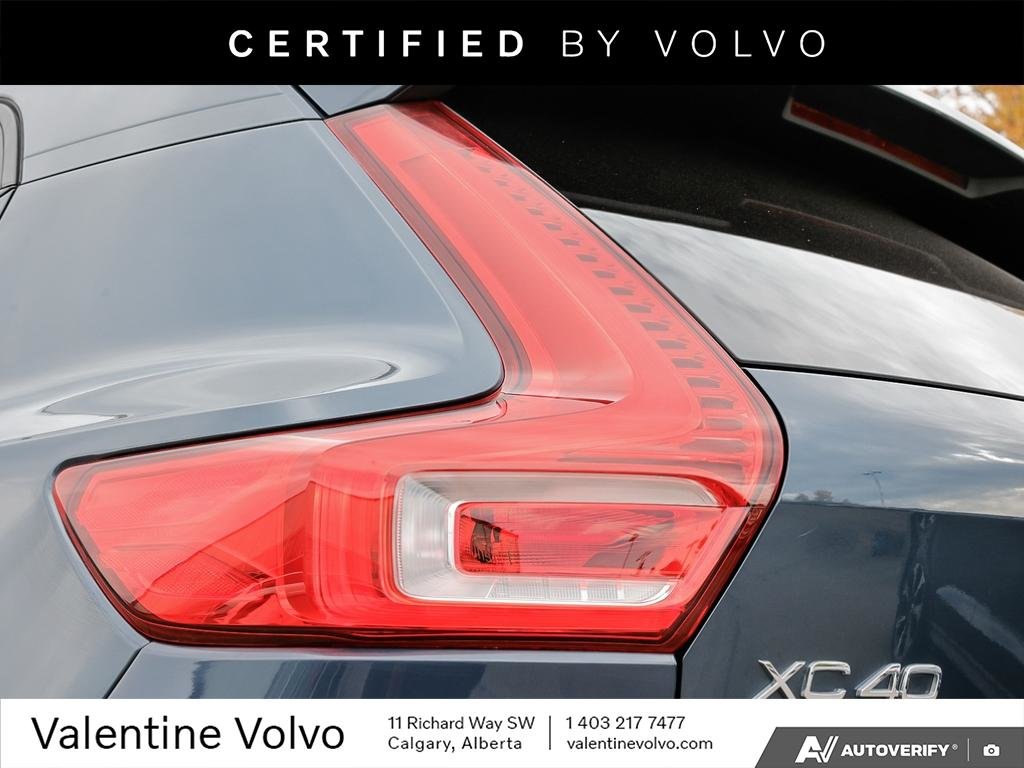 2026 Volvo XC40 Plus Dark Theme-6