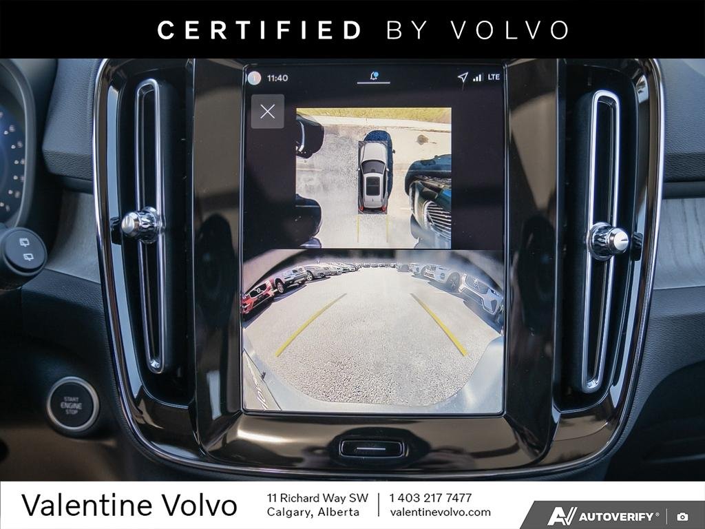 2026 Volvo XC40 Plus Dark Theme-26