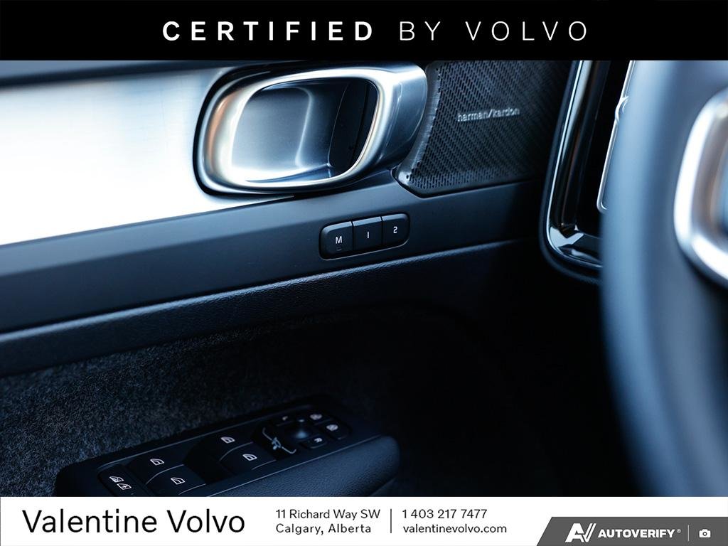 2026 Volvo XC40 Ultra Black Edition-17