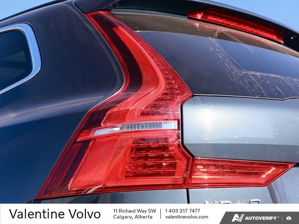 2022 Volvo XC60 Momentum-11