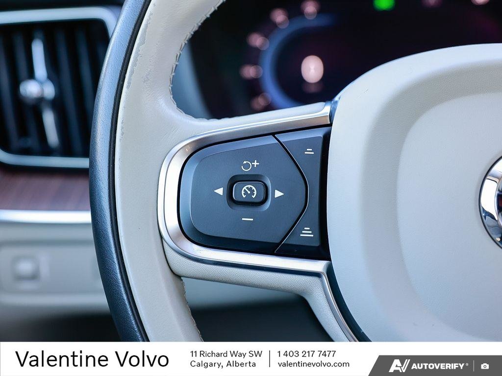2022 Volvo XC60 Momentum-17