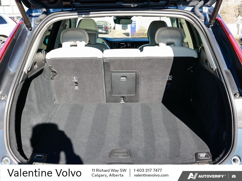 2022 Volvo XC60 Momentum-10