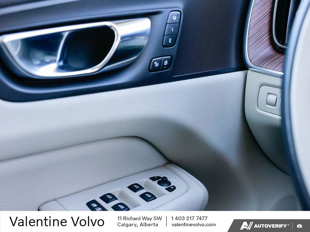 2022 Volvo XC60 Momentum-13