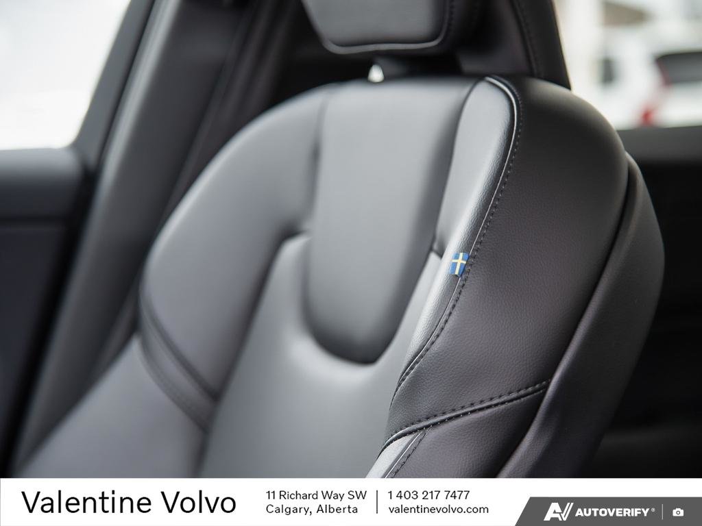 2023 Volvo XC60 Core-22