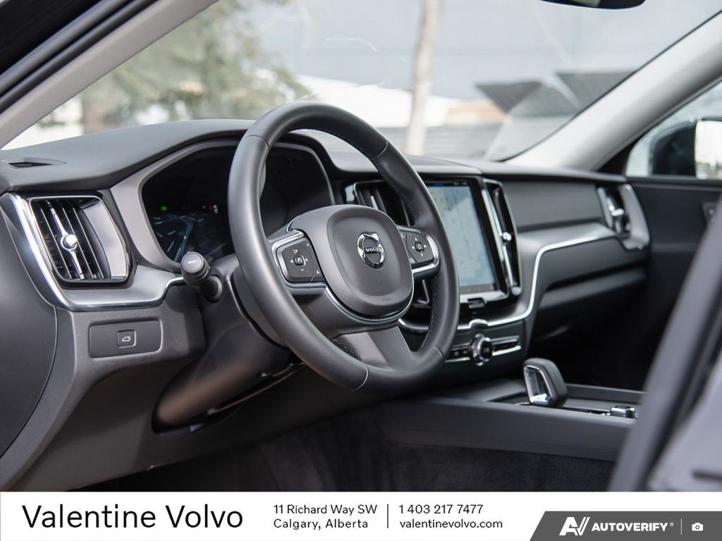 2023 Volvo XC60 Core-12
