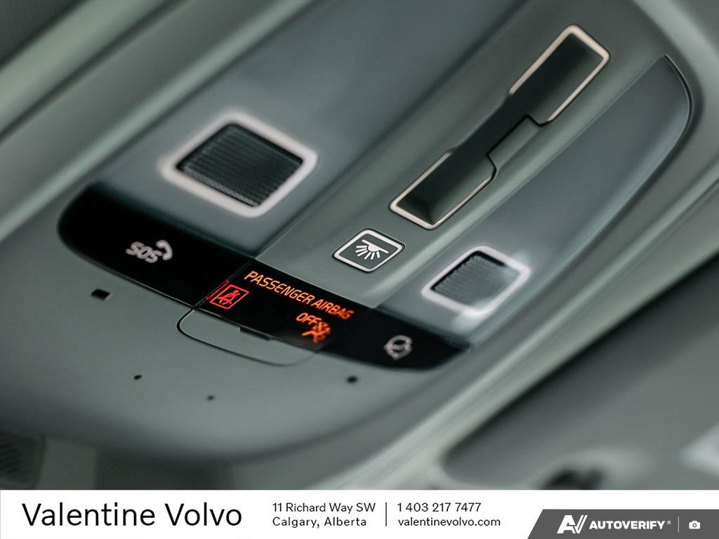 2023 Volvo XC60 Ultimate Dark Theme-20