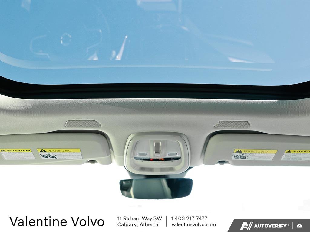 2024 Volvo XC60 Plus Dark Theme-24