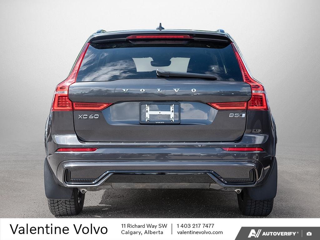 2024 Volvo XC60 Ultimate Dark Theme-4