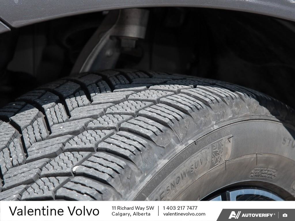 2024 Volvo XC60 Ultimate Dark Theme-6