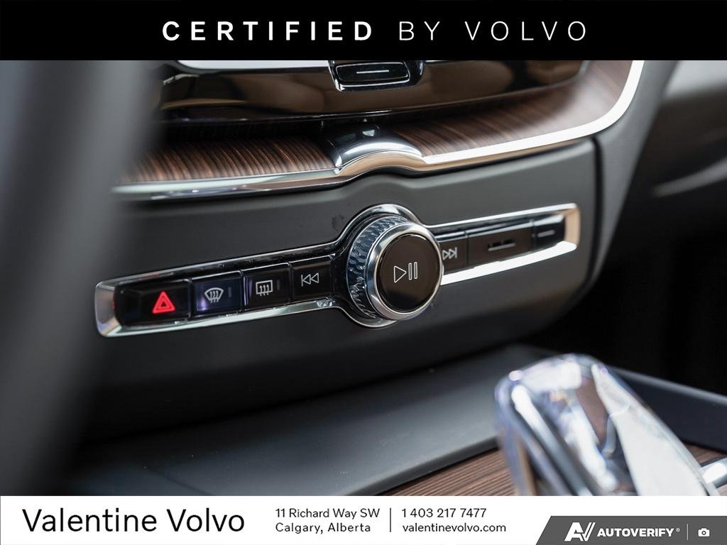 2024 Volvo XC60 Ultimate Dark Theme-19