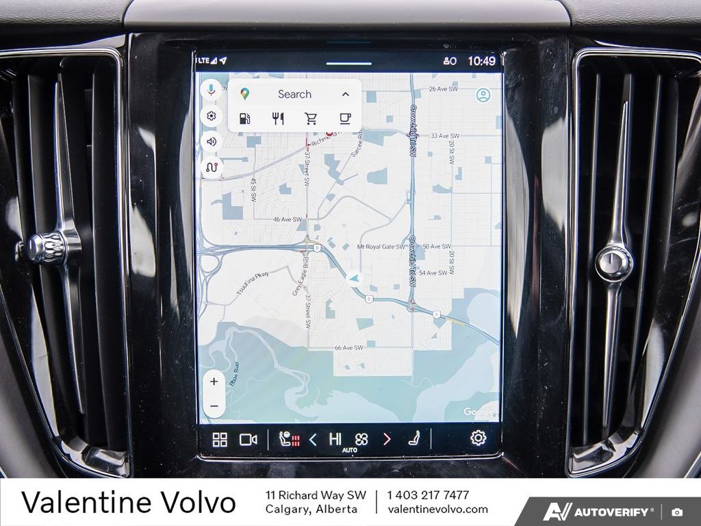 2025 Volvo XC60 Core Dark Theme-20