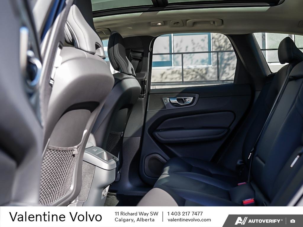 2025 Volvo XC60 Plus Dark Theme-23