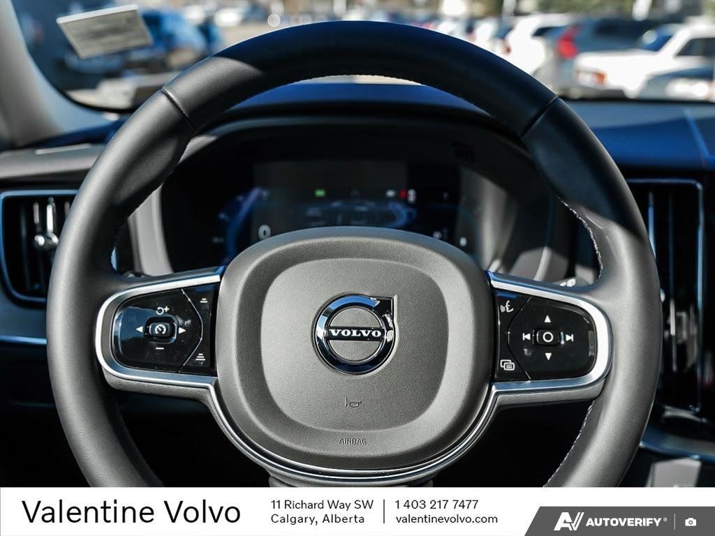 2025 Volvo XC60 Plus Dark Theme-13