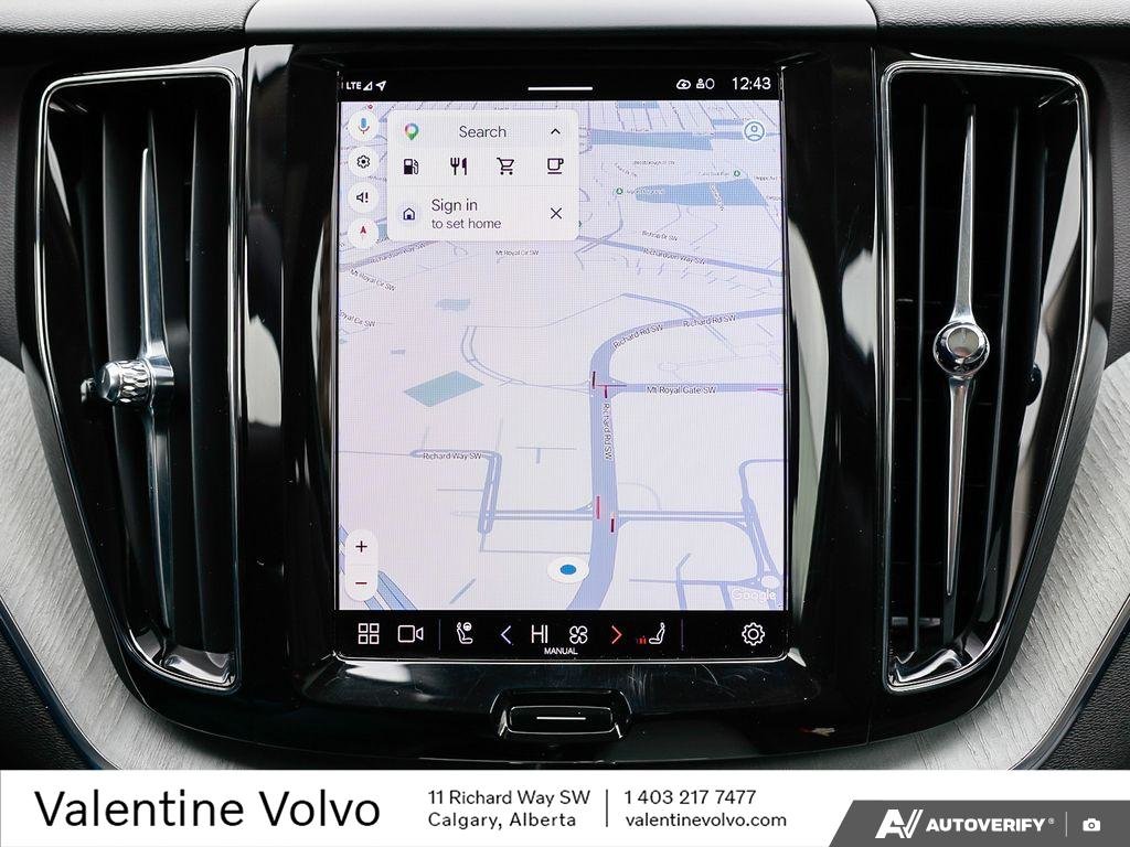 2025 Volvo XC60 Plus Dark Theme-20