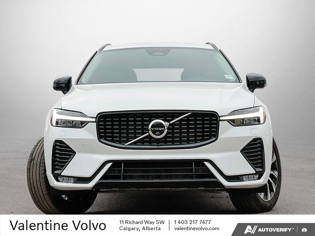2025 Volvo XC60 Plus Dark Theme-1