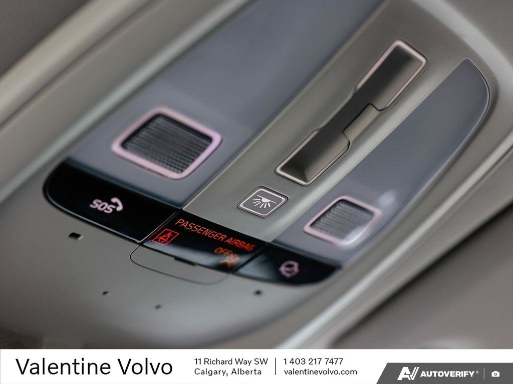 2025 Volvo XC60 Plus Dark Theme-21