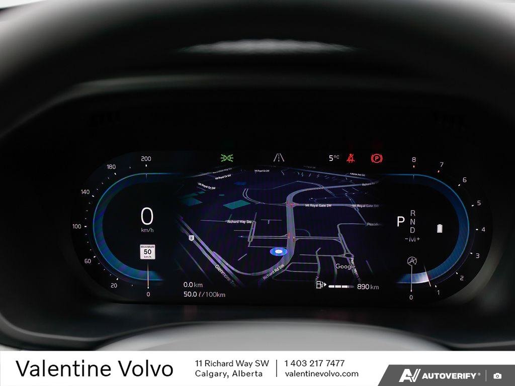 2025 Volvo XC60 Plus Dark Theme-14