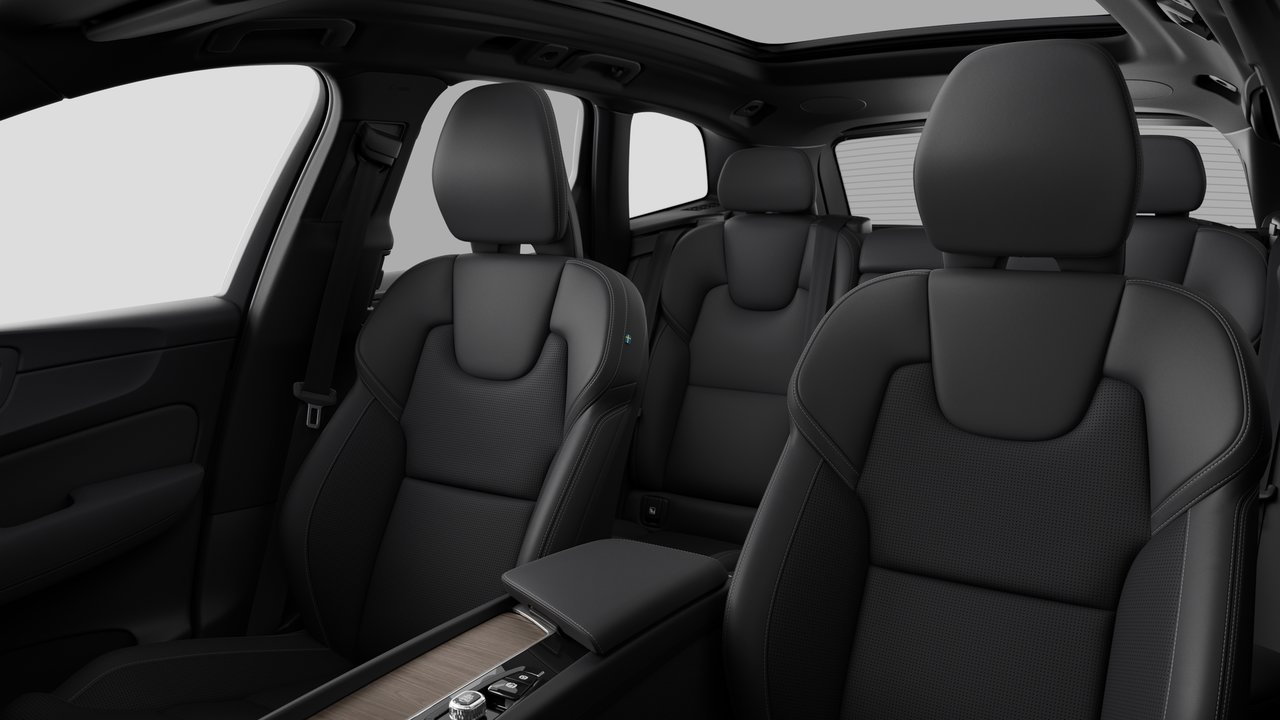 2027 Volvo XC60 Ultra (Dark Theme)-11