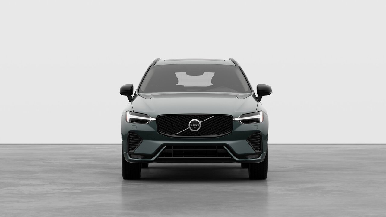 2027 Volvo XC60 Plus (Dark Theme)-4