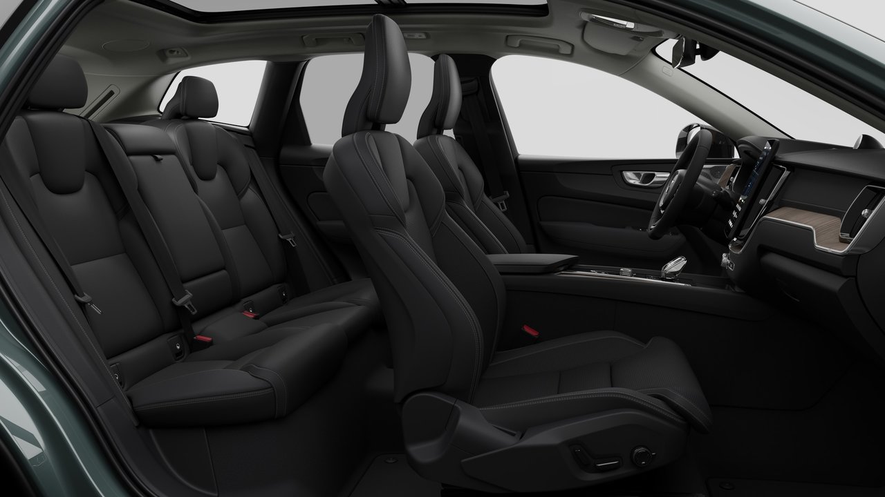 2027 Volvo XC60 Ultra (Dark Theme)-12